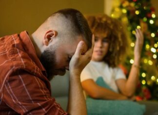 Urlaubsstress und Paare: Warum Kämpfe zunehmen und wie man ihnen vorbeugt