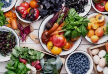 Органічні та звичайні продукти харчування: чіткий путівник до здоров’я та вибору