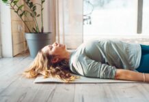 Хрускіт у плечі: причини, вправи та коли звернутися до лікаря