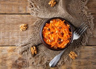 Чи справді салати з сирої моркви збалансують гормони?
