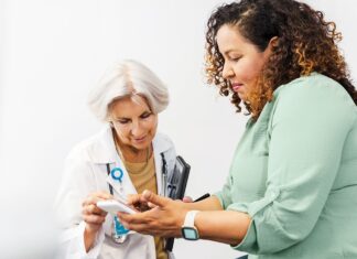 Zaostrzenia wrzodziejącego zapalenia jelita grubego: jakie zmiany w stolcu