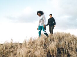 Прогулянка після їжі: простий спосіб стабілізувати рівень цукру в крові