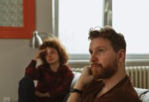 Боротьба з емоційною відстороненістю: Посібник зі стосунків із недоступним партнером