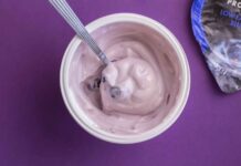 Ми запитали дієтологів, чи справді ароматизований йогурт такий шкідливий для вас