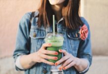 Популярний цукрозамінник без цукру пов’язаний з підвищеним ризиком інсульту