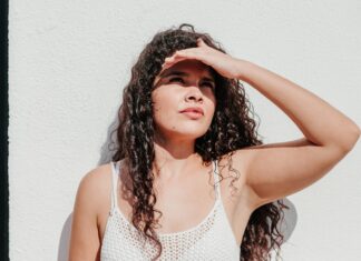 Сонячне Світло Безпосередньо впливає на метаболізм жирів, що підтверджують нові дослідження.