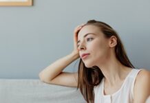 Надмірний перегляд телевізора пов’язаний із підвищеним ризиком розвитку деменції: що говорить наука