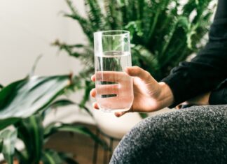 Wie kan profiteren van colostrumsupplementen: een wetenschappelijk onderbouwde gids