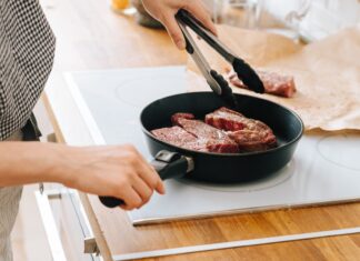 La consommation de viande liée à un vieillissement cérébral plus lent chez les individus présentant une variante génétique spécifique