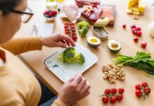 Розвінчання 11 Поширених Міфів про Харчування