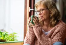 Навігація по Менопаузі: Огляд Симптомів, Лікування та Нових Досліджень