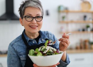 A realidade das calorias negativas: o que a ciência realmente diz
